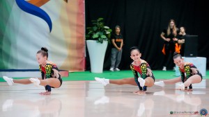 aili   arrigoni   triangeli movida tr sfe06729a copia simone ferraro ph